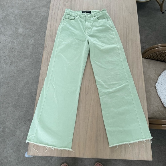 Veronica Beard Taylor Wide-Leg Jean - Picture 3 of 12